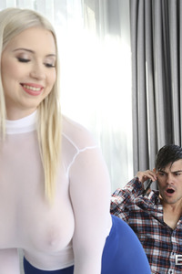 Roxy Risingstar Takes Every Inch Of Big Hard Cock