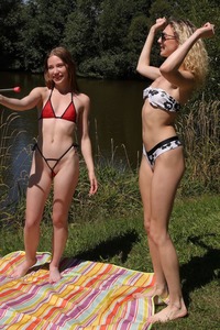 Maya Sin And Isabella De Laa Indulge In Outdoor Lesbo Fun With Finger Spreading And Bandeau Mischief