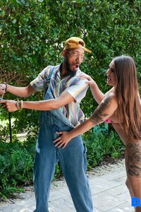 Richh Des Surprises Gardener With Outdoor Cumshot Adventure