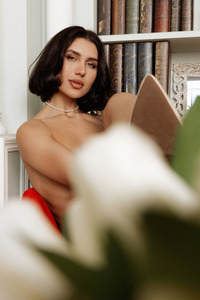 Leo Ahsoka Getting Naked From Her Amazing Red Dress