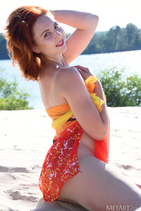 Sexy Redhead Valery Leche Exposing The Creamy Interior