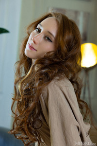 Alice Mido Flaunts Her Firm Round Ass Provocatively