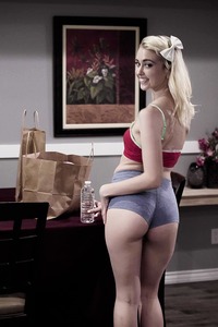 Chloe Cherry Getting Fucked In 3some Sex Party