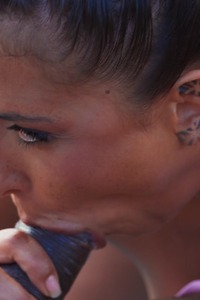 Horny Hiba Hakimi Enjoys Jesus Reyes Push, Then Sucks And Fucks Behind A Hedge In The Garden