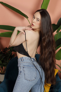 Emily Eliot Stroking The Succulent Pink Folds She Masturbates To An Orgasm