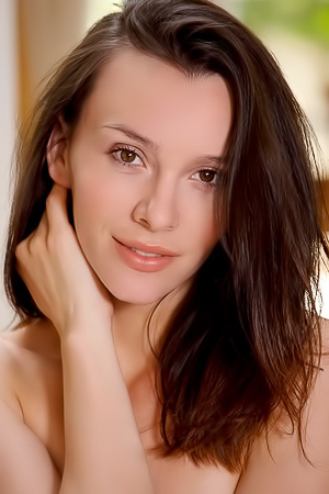 Dark-haired chick gets rid of sex tension