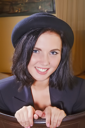 Tara C Gets Your Attention