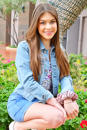 Beautiful Teen Fucking Herself With Dildo