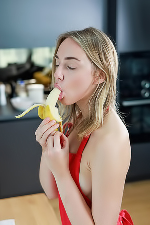 Oxana Chic Masturbating To A Deliciously Satisfying Orgasm