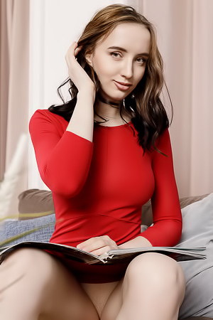 Bigtit Polly Yang With Shaven Pussy