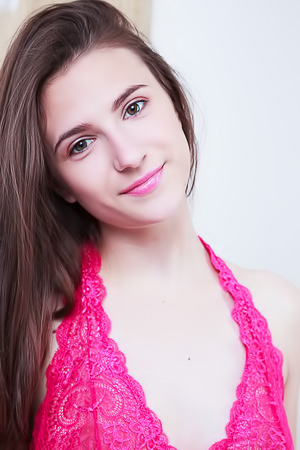 Yanetta Beautiful Brunette Teen With Shaved Pink Pussy