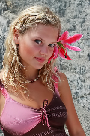 Elka Teases In Stockings Outdoors