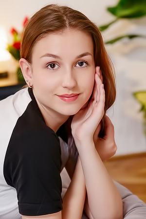Isabele With Lovely Body At Your Leisure
