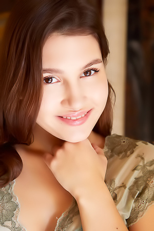 Ellie Luna Displaying Her Lovely Soft Breasts And Firm Round Booty