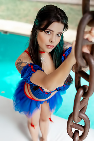 Bonniechloe via Suicide Girls