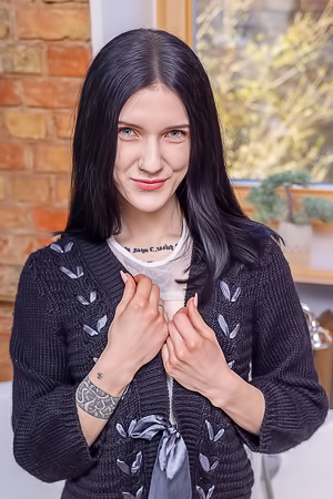 Inked Blackhaired Babe In The Bathtube