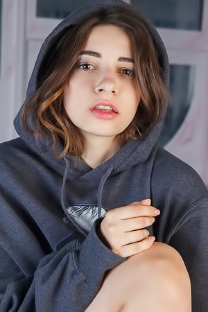 Elle Mira Naughty Babe