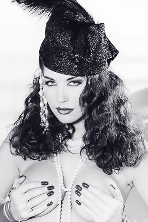 Seana Ryan Penthouse Vault Glamour Highlights Hollywood Hope In 1995