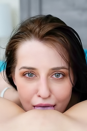 Aubree Valentine Dominates Leana Lovings with Enthusiastic Pussy Licking